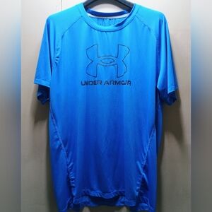 Under Armour T-shirt